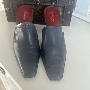 Aerosols black shoes